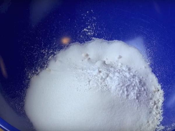 Preprosti bornovničevi donatsi